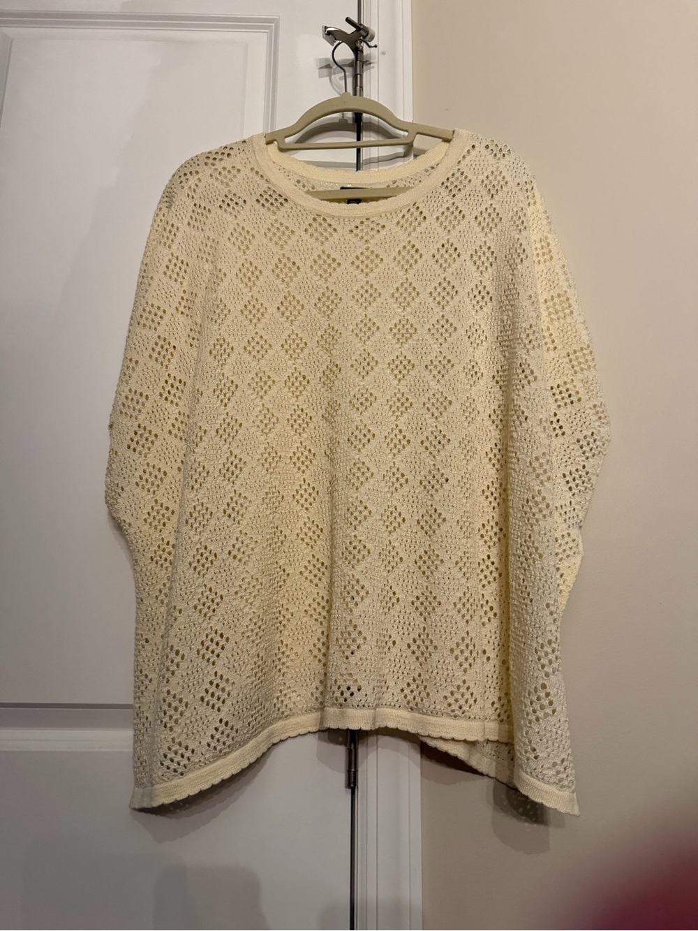 Ann Taylor Cream Open-Weave Pullover Poncho